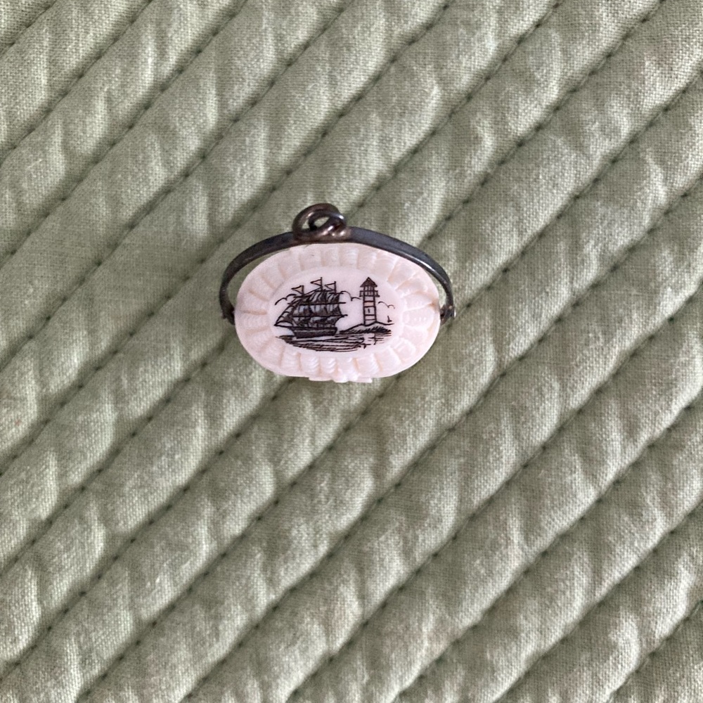 Scrimshaw Nantucket Basket Charm Gem